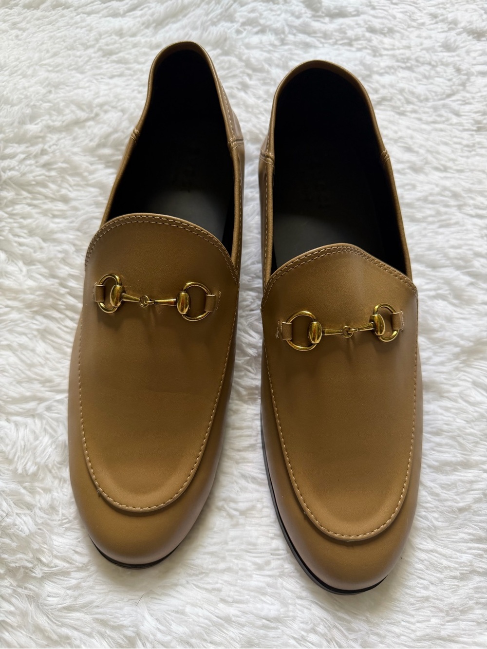 GUCCI Tan Loafers